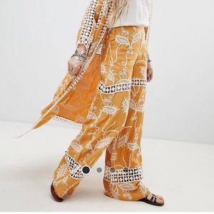 NATIVE ROSE WIDE LEG PANT w. LACE